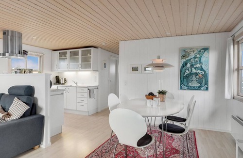 Lild Strand House | Nice home in Frøstrup with WiFi