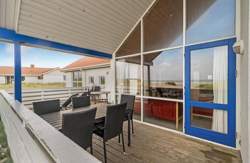 Lild Strand House | Nice home in Frøstrup with kitchen