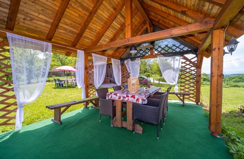 Barilovic House | Nice home in Gornji Velemeric with sauna