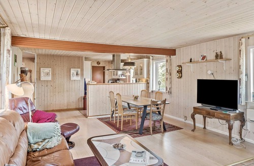 Gedesby House | Nice home in Gedser with kitchen