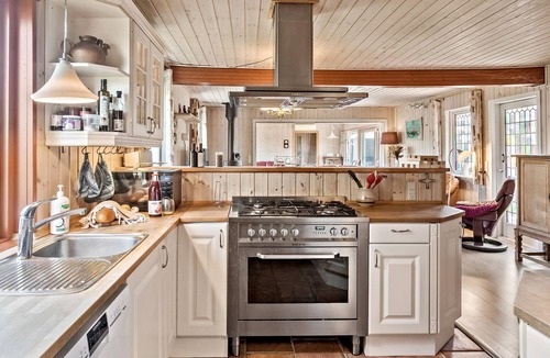 Gedesby House | Nice home in Gedser with kitchen