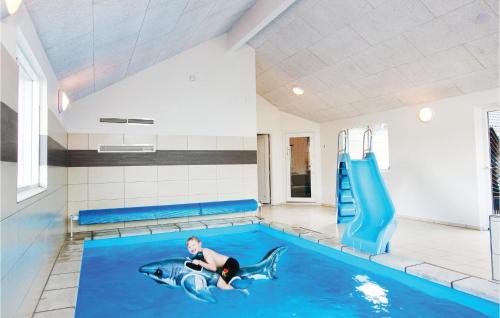 Fjellerup Strand House | Nice Home In Glesborg With Kitchen