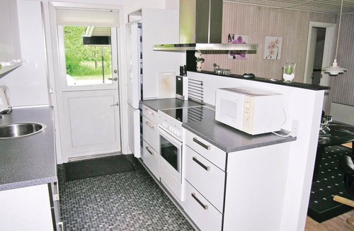 Glesborg House | Nice home in Glesborg with WiFi