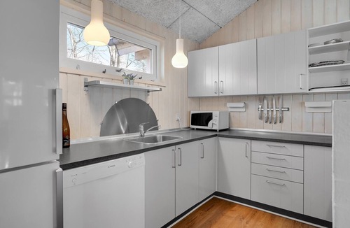 Fjellerup Strand House | Nice home in Glesborg with sauna