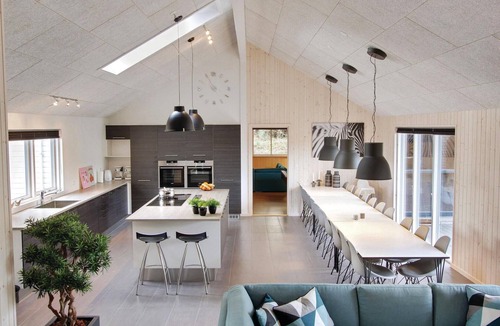 Fjellerup Strand House | Nice home in Glesborg with kitchen