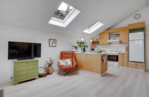 Fjellerup Strand House | Nice home in Glesborg with WiFi