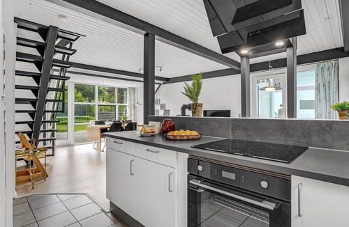 Fjellerup Strand House | Nice home in Glesborg with sauna