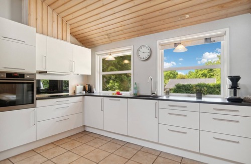 Fjellerup Strand House | Nice home in Glesborg with sauna