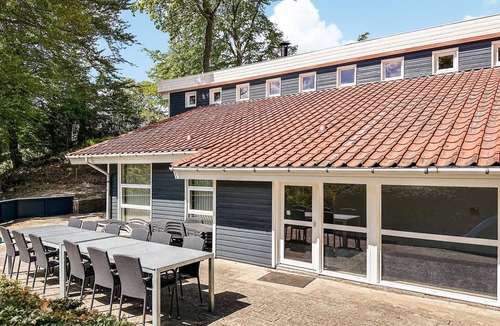Fjellerup Strand House | Nice home in Glesborg with sauna