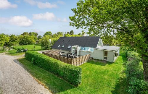 Fjellerup Strand House | Nice Home In Glesborg With Sauna