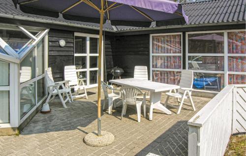 Fjellerup Strand House | Nice Home In Glesborg With Sauna