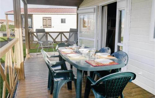 Grandcamp-Maisy House | Nice Home In Grandcamp Maisy With Wifi