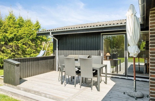 Grenaa House | Nice home in Grenaa with WiFi