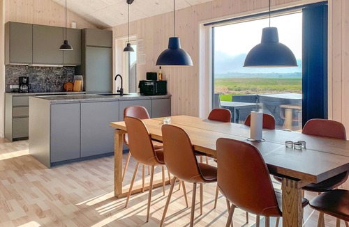 Grenaa House | Nice home in Grenaa with kitchen