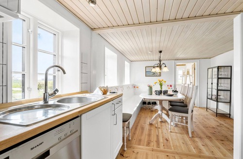 Grenaa House | Nice home in Grenaa with WiFi