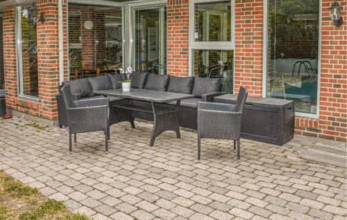 Hojby House | Nice Home In Højby With Sauna