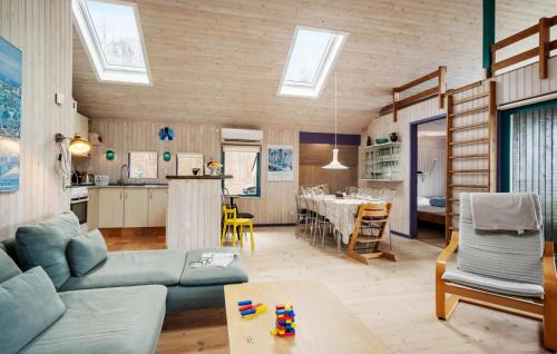 Haarby House | Nice Home In Haarby With Wifi