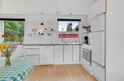 Hejsager Strand House | Nice home in Haderslev with house sea view