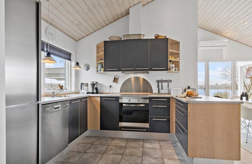 Diernæs House | Nice home in Haderslev with lake view