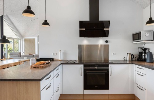 Oster Hurup House | Nice home in Hadsund with sauna