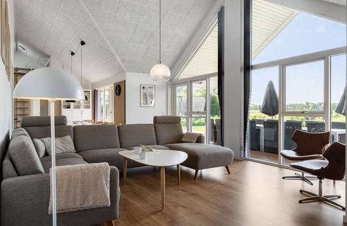 Oster Hurup House | Nice home in Hadsund with sauna