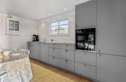 Oster Hurup House | Nice home in Hadsund with WiFi