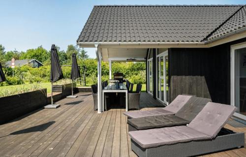 Oster Hurup House | Nice Home In Hadsund With Sauna