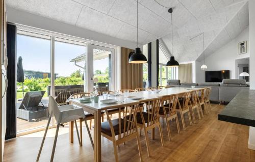 Oster Hurup House | Nice Home In Hadsund With Sauna