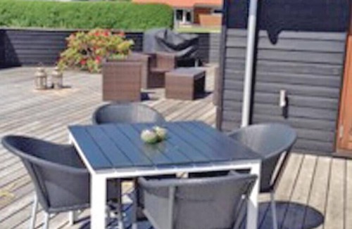 Hou House | Nice home in Hals with sauna