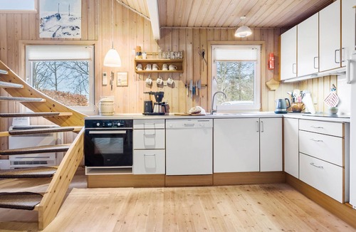 Hou House | Nice home in Hals with sauna