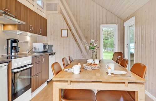 Hanstholm House | Nice home in Hanstholm with kitchen