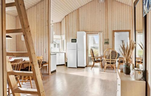 Vrist Strand House | Nice Home In Harboøre With Kitchen