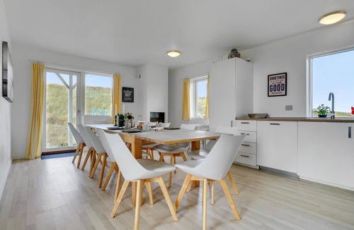 Vrist Strand House | Nice home in Harboøre with WiFi