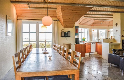Vrist Strand House | Nice home in Harboøre with kitchen
