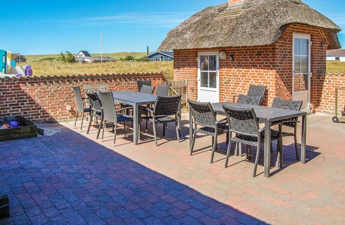 Vrist Strand House | Nice home in Harboøre with kitchen