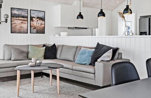 Vrist Strand House | Nice home in Harboøre with sauna