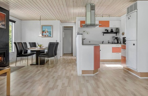 Hejlsminde Strand House | Nice home in Hejls with sauna