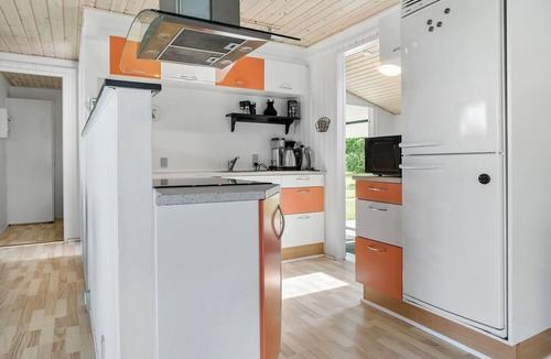Hejlsminde Strand House | Nice home in Hejls with sauna