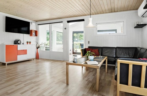 Hejlsminde Strand House | Nice home in Hejls with sauna