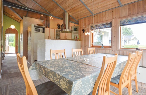 Hejlsminde Strand House | Nice home in Hejls with WiFi