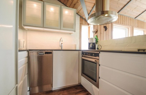 Hejlsminde Strand House | Nice home in Hejls with WiFi