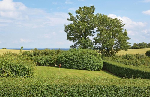 Hejlsminde Strand House | Nice home in Hejls with WiFi