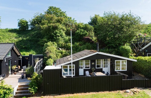 Fynshav House | Nice home in Hejls with WiFi