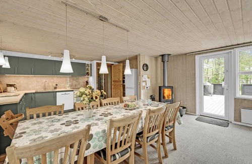Bork Havn House | Nice home in Hemmet with WiFi
