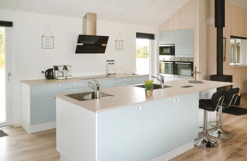 Henne House | Nice home in Henne with sauna