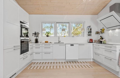 Hojby House | Nice home in Højby with house sea view