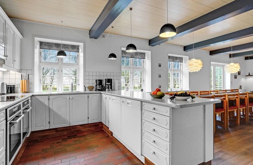 Vragard House | Nice home in Højer with sauna
