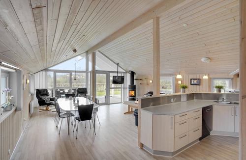 Hovborg House | Nice home in Hovborg with kitchen