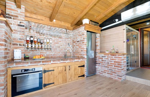 Lekenik House | Nice home in Brezane Lekenicke