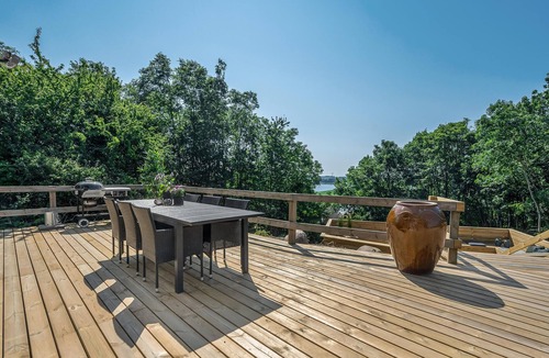 Helsned House | Nice home in Humble with house sea view